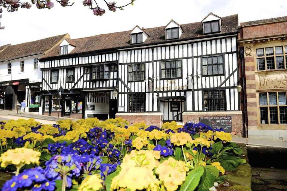 The White Hart Hotel - carbon neutral hotel in St Albans