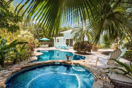 Triple Play in Anna Maria, United States