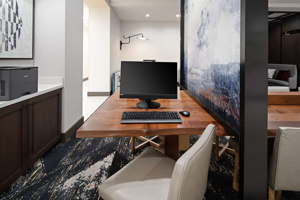 Hyatt Place Bakersfield - photo 11