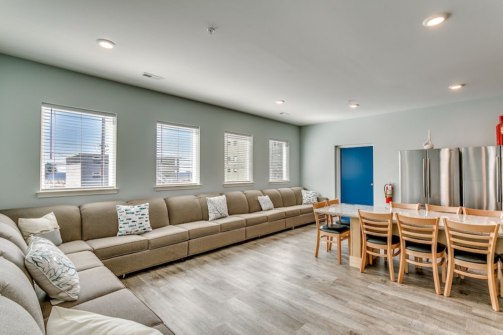 Together Resorts Cherry Grove Resort at 5401 B N Ocean Blvd - photo 26