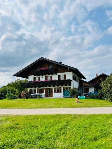 Esingerhof - carbon neutral hotel in Laufen