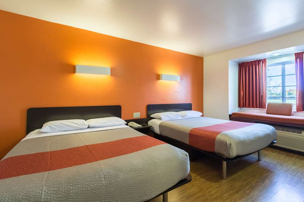 Motel 6 Huron OH Sandusky - photo 23