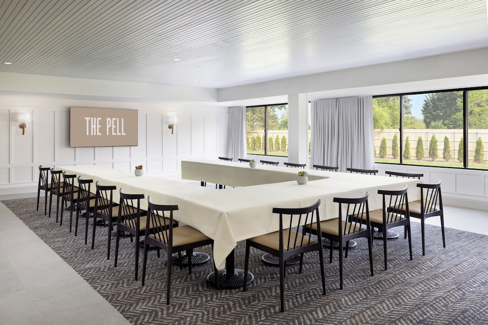 The Pell Part of JdV by Hyatt - photo 49