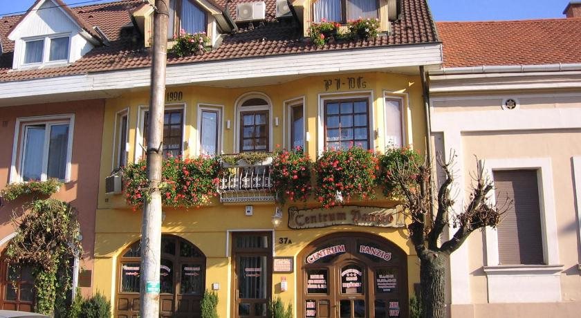 Centrum Panzio - carbon neutral hotel in Debrecen