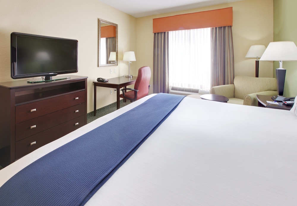Holiday Inn Express & Suites Covington by IHG - photo 15