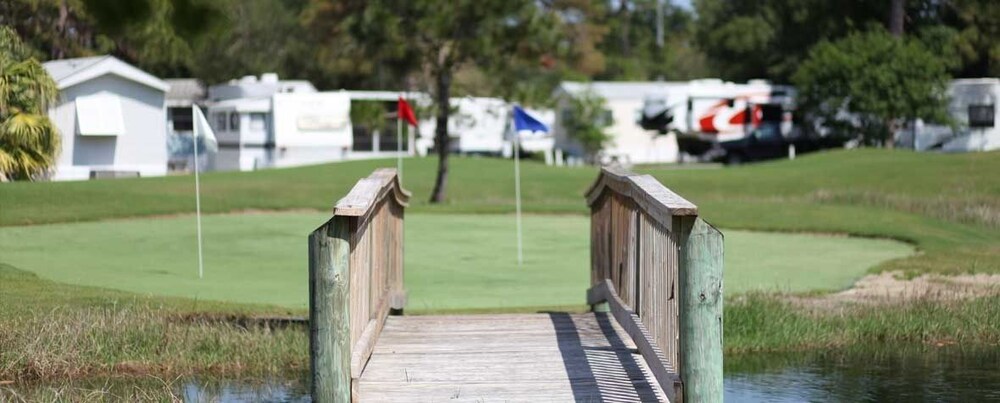 Road Runner Travel Resort Caravan Park - photo 41