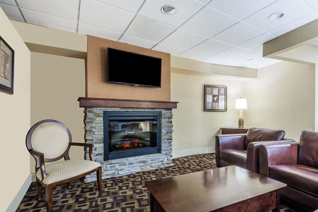 Inn Springfield Chicopee - featured photo