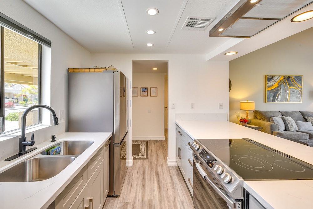 Furnished Patio Resort Pools: Palm Desert Condo - photo 8