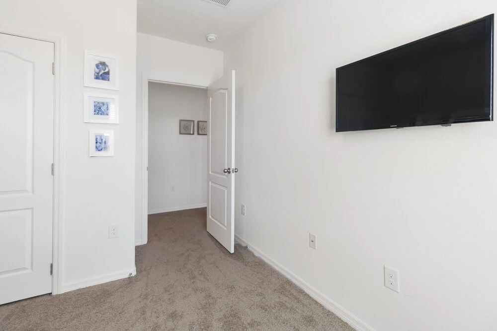 Amazing 4 beds with private pool near Disney - photo 13