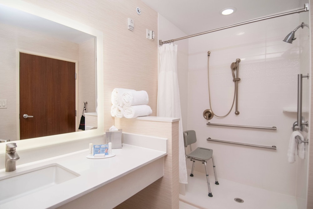 Fairfield Inn & Suites Dallas Plano North - photo 20