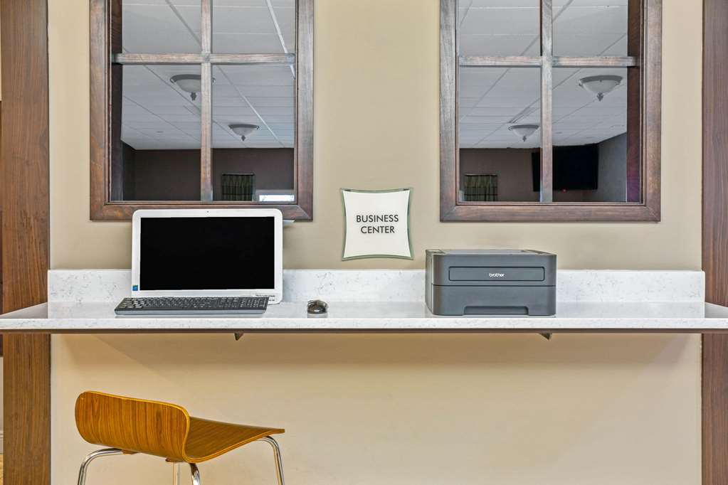 La Quinta Inn & Suites by Wyndham Biloxi - photo 47
