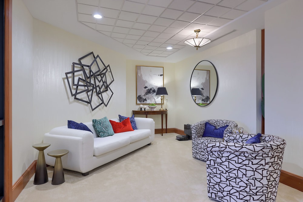 The Executive Suites and Venue - photo 7