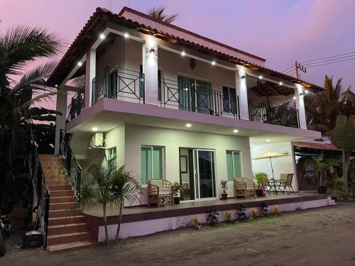 Bungalows Garza Blanca a Pie de Playa in San Blas, Mexico