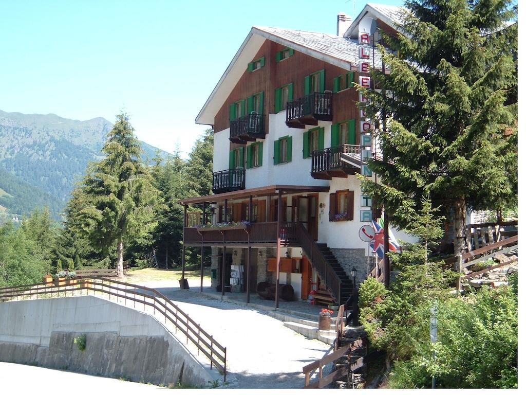 Albergo Pineta — hotel in Gerola Alta