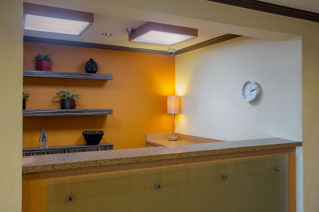 La Quinta Inn & Suites by Wyndham Springdale - photo 4