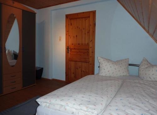 Landgasthaus Am Frauenstein — Hinterweidenthal — photo 3