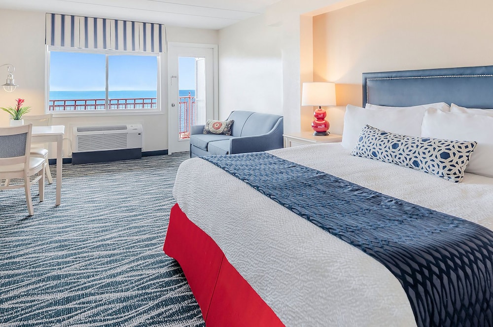 Dunes Suites Oceanfront - carbon neutral hotel in Ocean City
