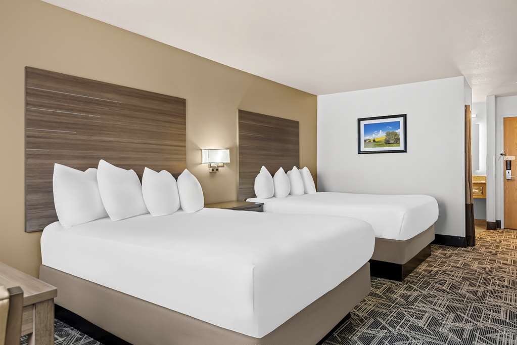 Best Western Plus Caldwell Inn & Suites - photo 23