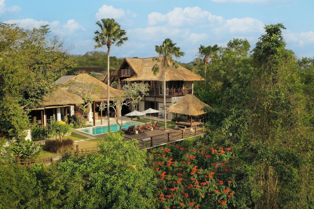 Jimbaran Beach Villas By Nakula — 4-Star Luxury Hotel in Jimbaran, Indonesia