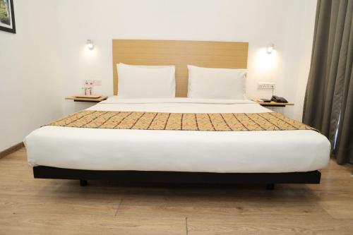 Crayon Hotels in Gandhinagar, India