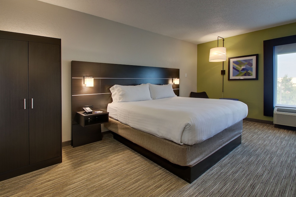 Holiday Inn Express & Suites Lebanon by IHG - photo 12