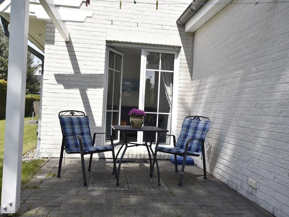 Cozy Retreat Near Zingst Sea cleaning included