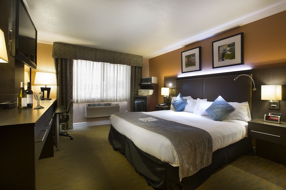 Prospector Hotel and Casino - photo 5