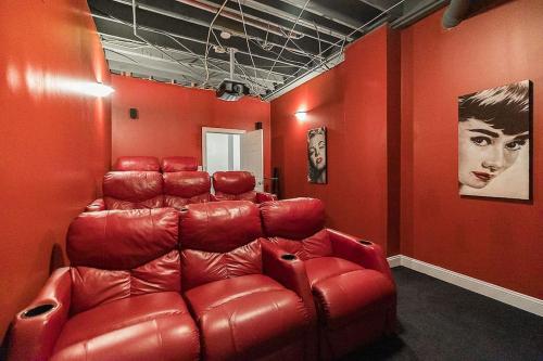 Classic City Retreat Five Points Golf Athens Walk in Athens, United States