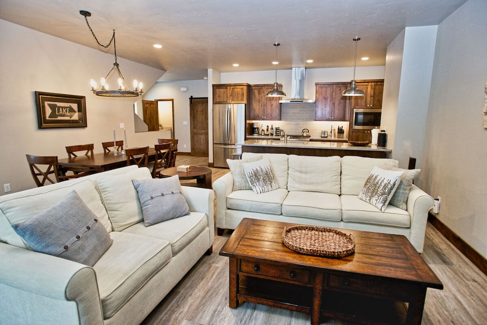 Silverpine Hideaway by Casago McCall Donerightmanagement - photo 9