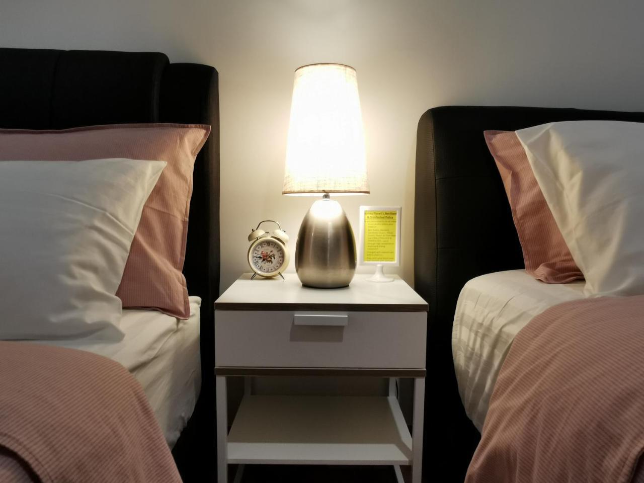 Landmark Lovely Coast View King Suite#500mbpsWifi#Netflix — 4-Star Luxury Hotel in Tanjung Tokong, Malaysia