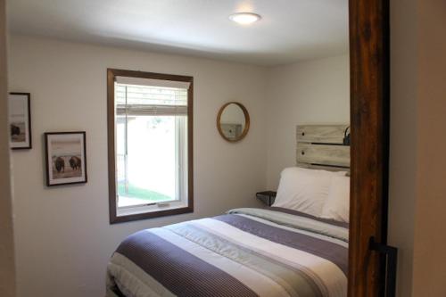 Cabin 6 at Horse Creek Resort - photo 19