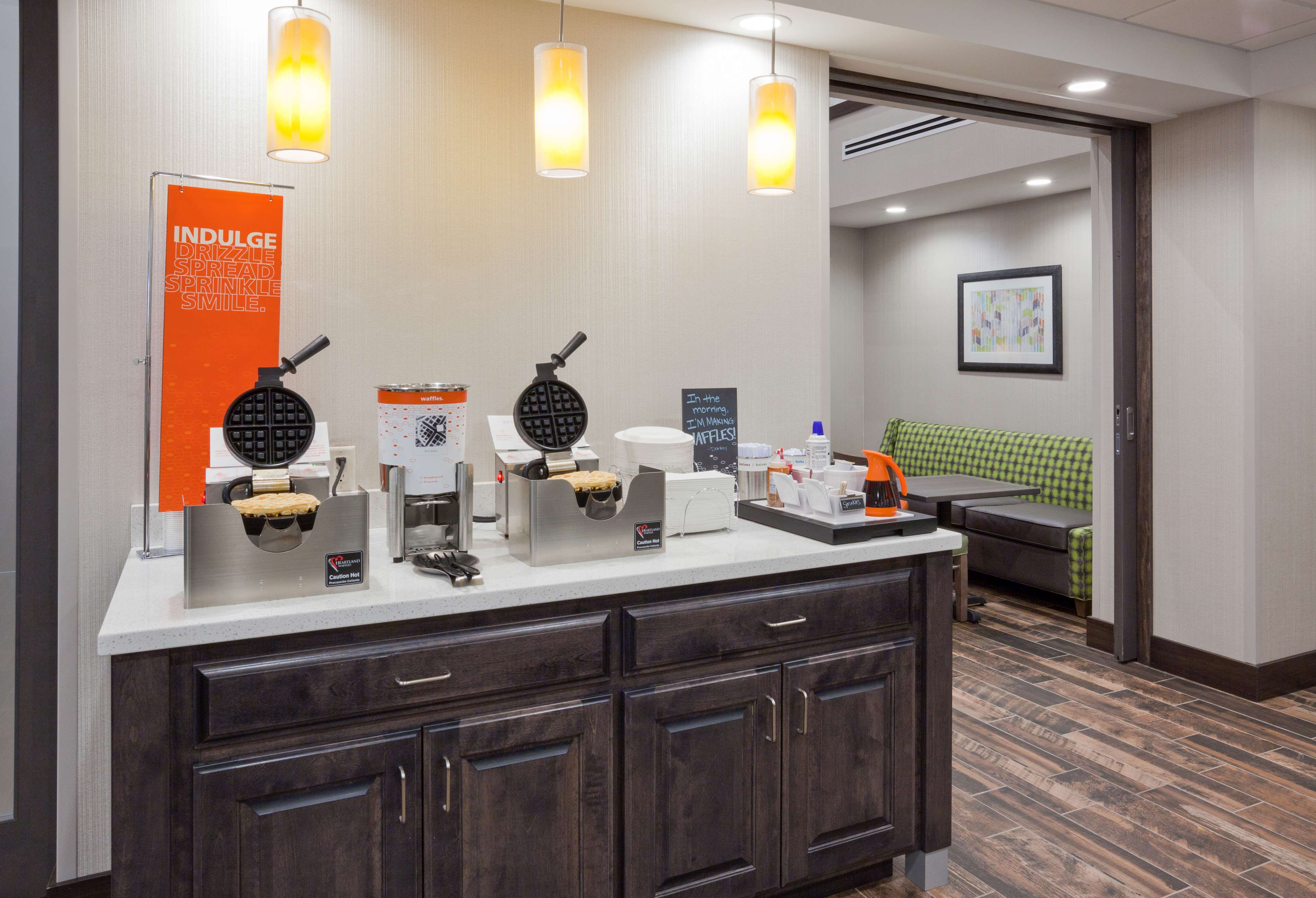 Hampton Inn & Suites Sioux City South - photo 12