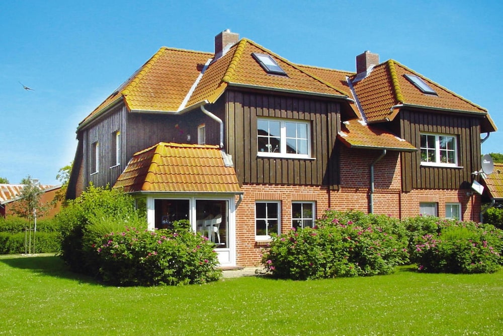 Apartment in Wenkendorf for 6 Personen — 4-Star Luxury Hotel in Fehmarn, Germany