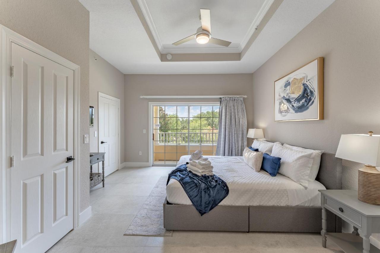 Modern Luxury Retreat — 4-Star Luxury Hotel in Kissimmee, United States