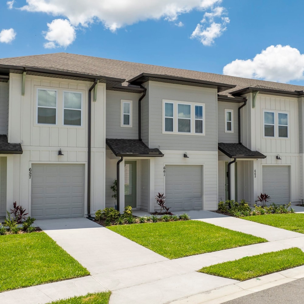 Gorgeous 3Bd Close to Disney at Festival Resort 661 - photo 45
