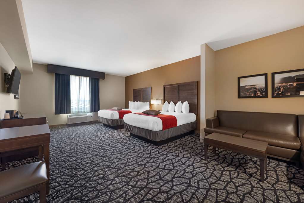 Best Western Plus Lakeview Hotel - photo 4