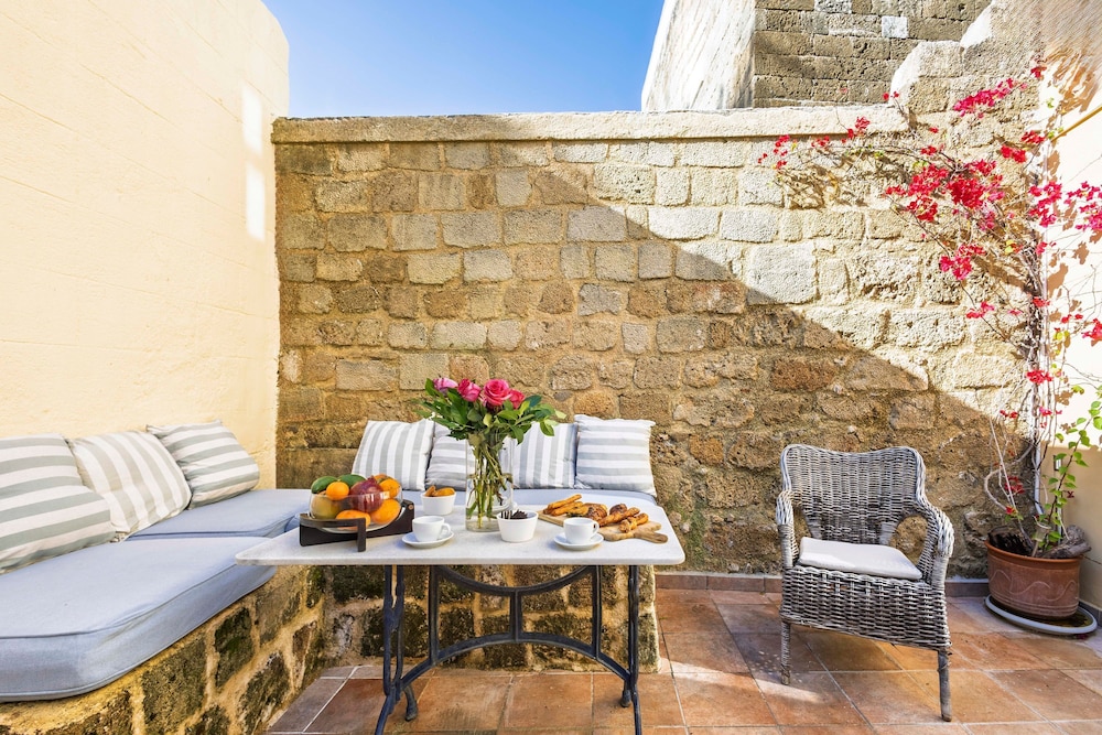 Maison Roxanne & Maisonette in medieval city by Rhodes4vacation — 4-Star Luxury Hotel in Rodos, Greece