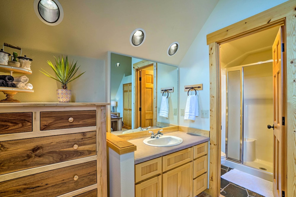 Eagle Crest Retreat w Great Wifi & Resort Access - photo 18