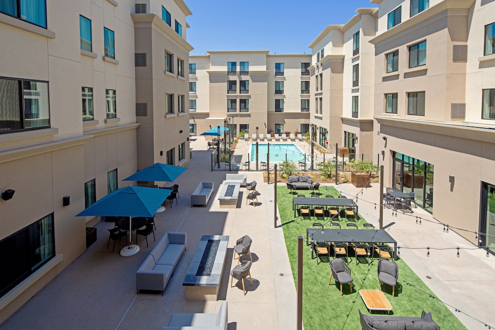 Residence Inn by Marriott Valencia - photo 15