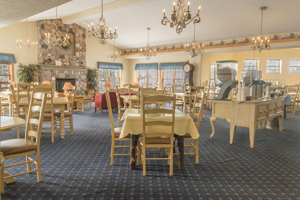 Essenhaus Inn & Conference Center - photo 70