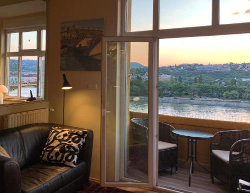 Riverside Gem in the city center — 4-Star Luxury Hotel in Budapest, Hungary