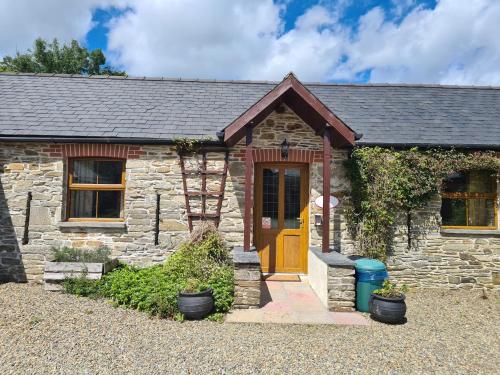 Puffin Cottage 10448104 — Whitland
