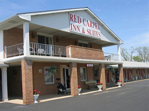 Red Carpet Inn & Suites in Palmyra, United States