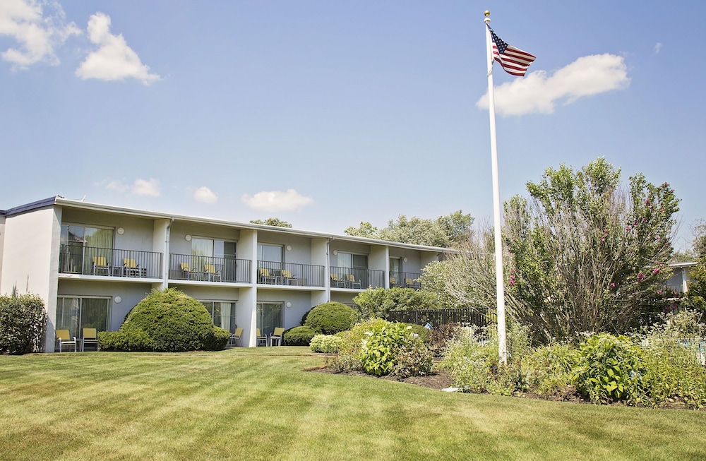 Historic Concord Suites - photo 25