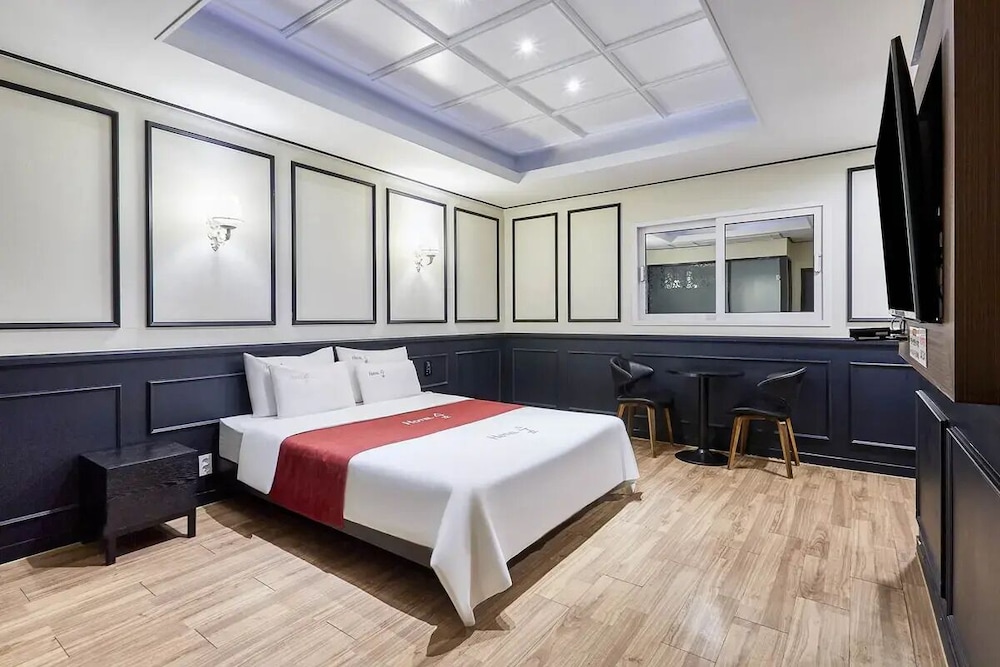 Hotel Forest River Novel in Yeoju, South Korea