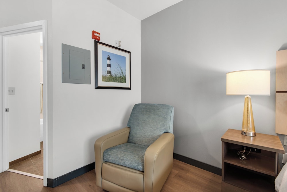 Candlewood Suites Pensacola University Area by IHG - photo 25
