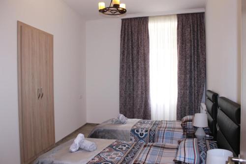 Cozy Apartment In Real Heart Of Old Tbilisi