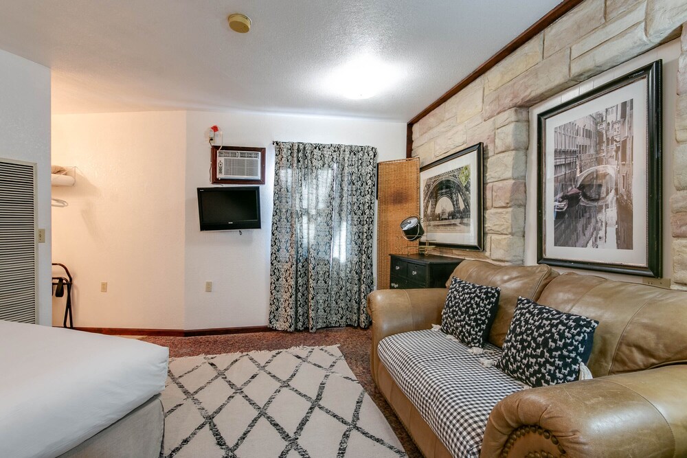 Simmer Motel - photo 7
