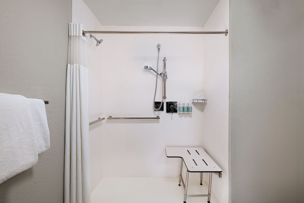 Courtyard by Marriott Dallas Plano Parkway at Preston Road - photo 10