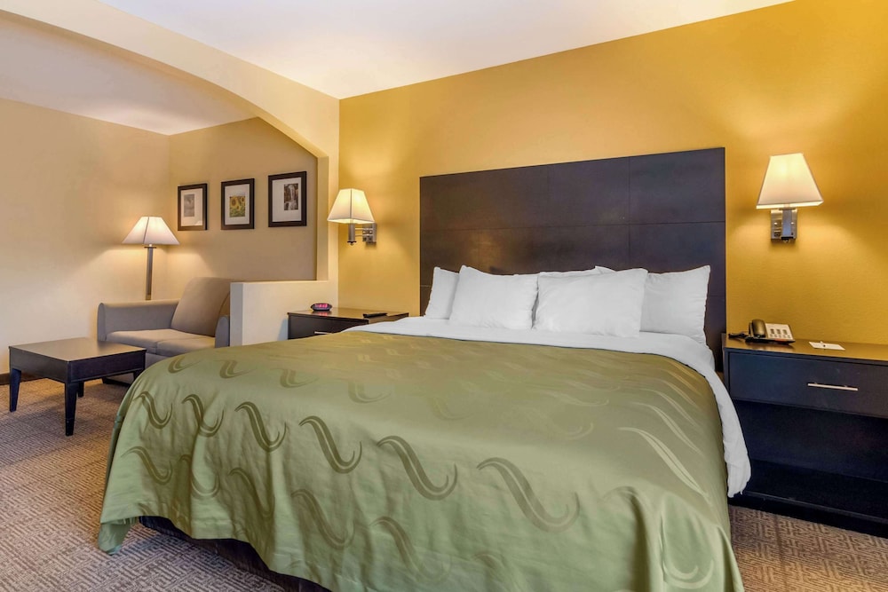 Quality Inn & Suites Lenexa Kansas City - photo 26